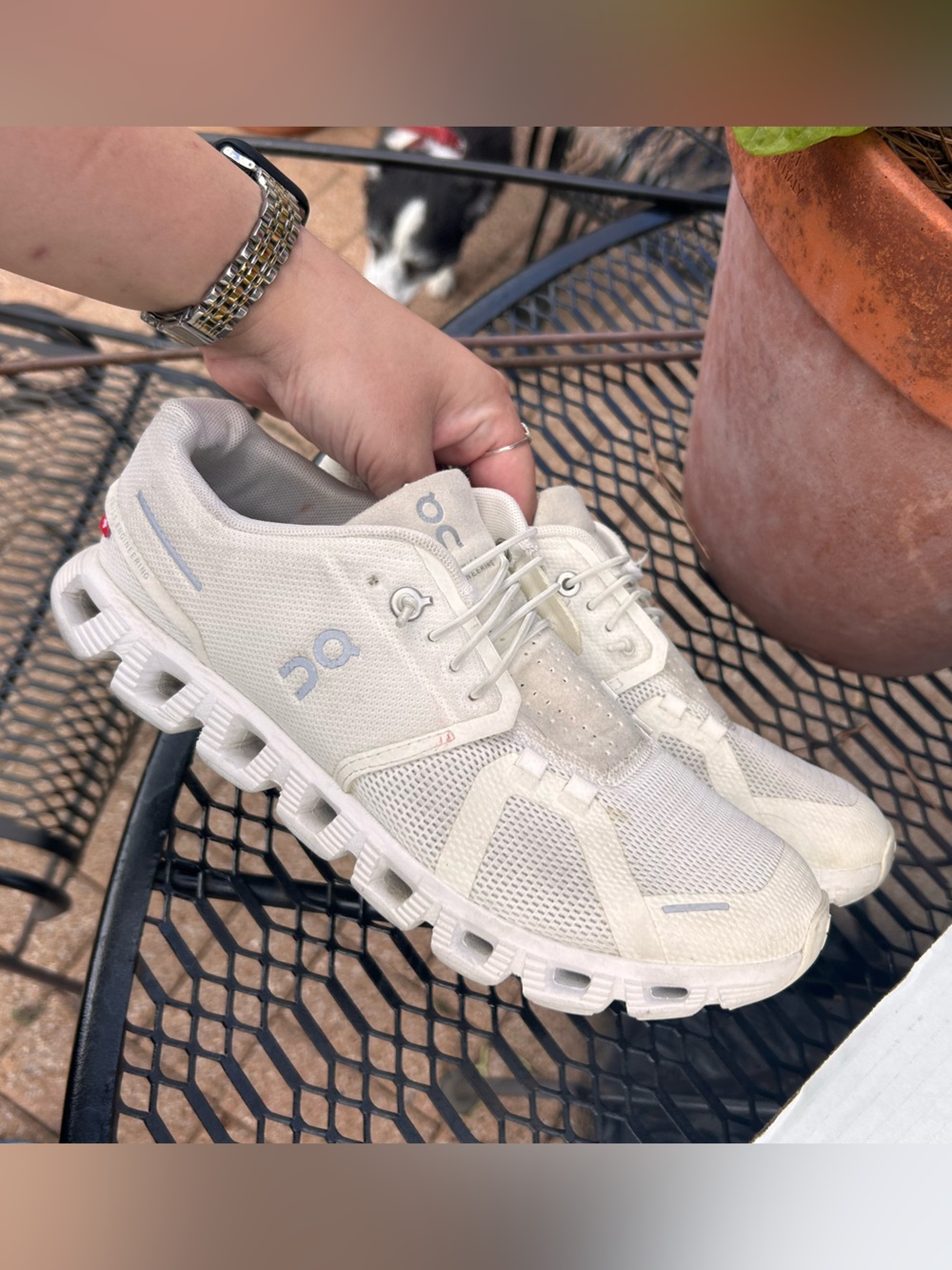 White On Cloud Tennis shoes